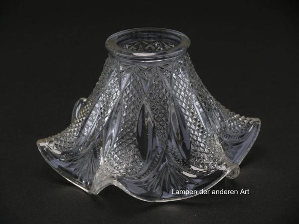 antiker Jugendstil Lampenschirm gebraucht, Pressglas klar, ausgestellte reliefierte Wandung, geschwungener Abschlussrand, Ersatzglas D: ca.16cm, H: ca.9cm, Griffrand 6cm