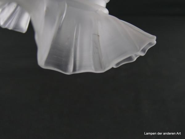 Jugendstil Lampenschirm gebraucht, Blütenform, Glas satiniert grau,   D: ca. 16cm, H: ca.11cm , Nostalgie Ersatzglas, Glashalterand Griffrand 6cm, herstellungsbedingte Glasrisse