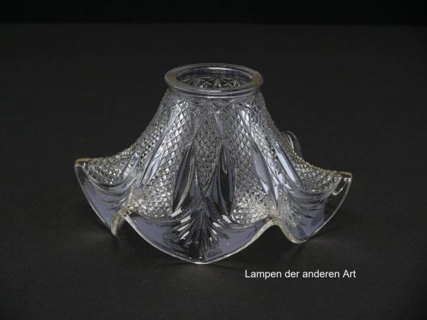 4-er Set Jugendstil Lampenschirm gebraucht, antik, Pressglas klar, ausgestellte reliefierte Wandung, geschwungener Abschlussrand, Nostalgie Ersatzglas, Glashalter Ø6cm, einzeln