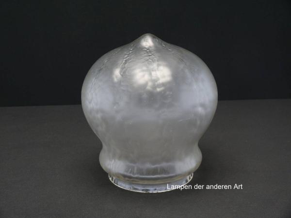Jugendstil Lampenschirm gebraucht, Glas grau satiniert, Zwiebelturm, unterhalb der Schulter eingeschnürt, danach kugelförmig ausgeformt, Wandung genarbt, Nostalgie Ersatzglas, D: ca. 17cm, H: ca.20cm, Glashalter Griffrand 12,3cm