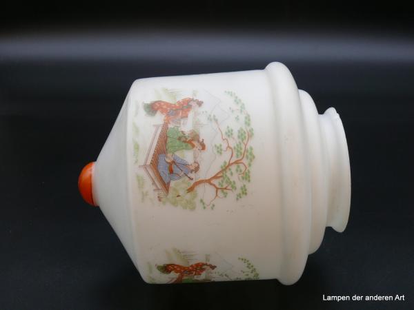 Jugendstil Lampenschirm gebraucht, Glas opal weiß Dekor asiatisch, D: 17cm, H: 20cm, Griff-Rand 8cm liegend