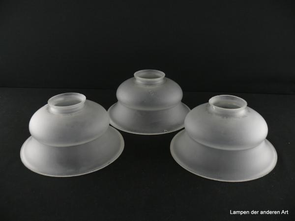 3-er Set Jugendstil Lampenschirme gebraucht, Glas satiniert grau, mittig eingeschnürte Glockenform