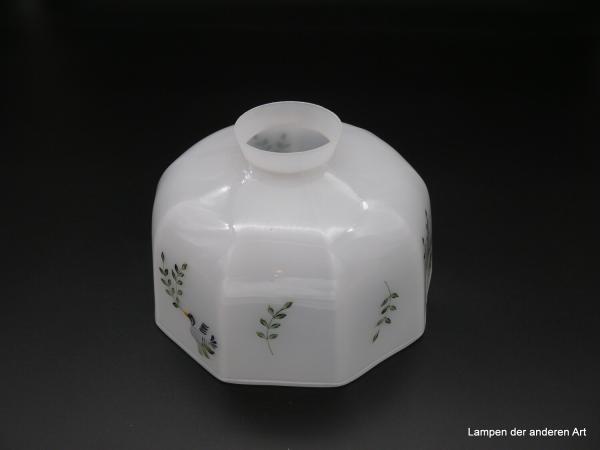 Jugendstil Lampenschirm, Glas weiß opal, handgemaltes Dekor, Naturmotive Zweige und Vogel mit Zweig, Ersatzglas, D: 18cm H: 11cm Griffrand : 6cm