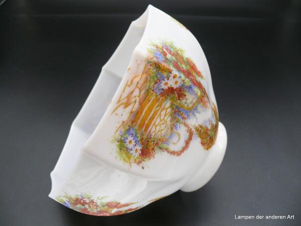 Jugendstil Lampenschirm gebraucht, Glas opal weiß mit Blumendekor Blumengarten, D: 19cm, H: 13cm, Griff-Rand 8cm liegend