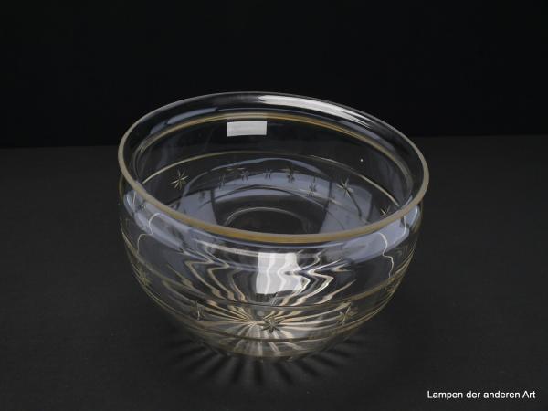 Jugendstil Lampenschirm gebraucht, Klarglas, schüsselförmiges antikes Kuppelglas, kleine geschliffene Sterne in einem in der Wandung abgesetztem Band, final mit Strahlenschliff, Nostalgie Ersatzschirm für alte Lampen, von unten