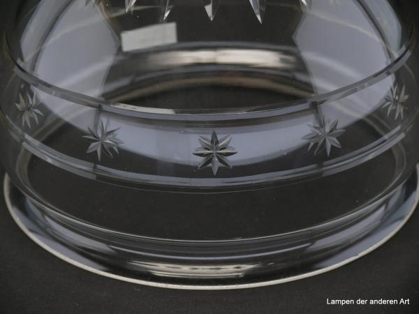 Jugendstil Lampenschirm gebraucht, Klarglas, schüsselförmiges antikes Kuppelglas, kleine geschliffene Sterne in einem in der Wandung abgesetztem Band, final mit Strahlenschliff, Nostalgie Ersatzschirm für alte Lampen, Detail Dekor Schliff Sterne