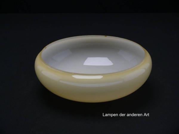 5-er Set Art Deco Lampenschale gebraucht, Glas, elfenbein außen, weiß innen, glatte glänzende Oberfläche, Nostalgie Ersatzglas D: ca.20cm, H: ca.7,5cm, ohne Glashalter Griffrand, Loch 45mm, von innen