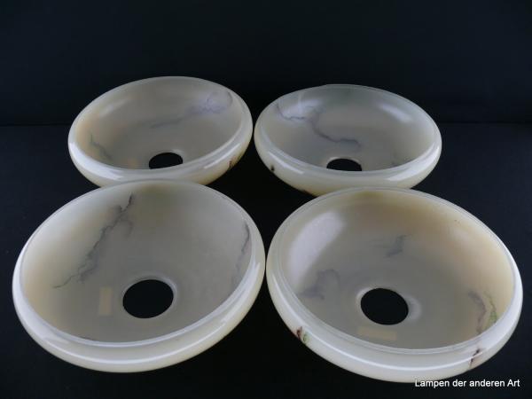 Art Deco Lampenschalen gebraucht, 4-er Set, Glas, hellgelber Grund, braun-grün Maserung, farblich zueinander passend aber verschieden marmoriert, glatte glänzende Oberfläche, von innen
