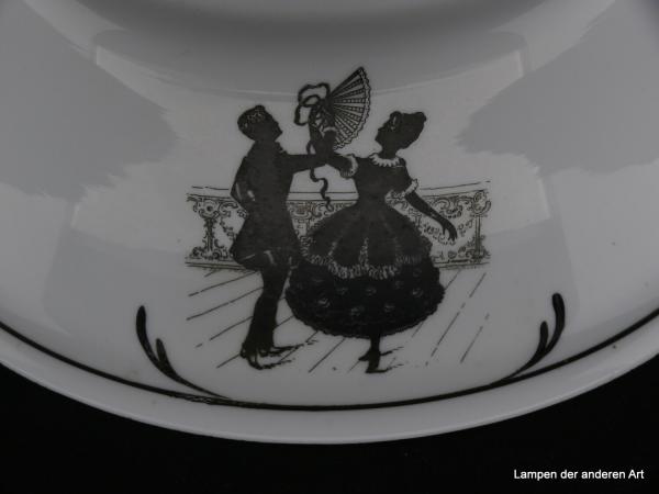 Jugendstil Lampenschirm gebraucht, Glas Schüsselform, Scherenschnittmotiv schwarz auf opal weißem Grund, galanter Herr umspielt seine angebetete Dame in vier dargestellten Episoden, Nostalgie Ersatzschirm für alte Lampen, Glashalterand 6cm, Tanzszene