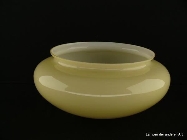 Jugendstil Lampenschirm gebraucht, elfenbeinfarbener Grund, Pilzform, geschlossene Kuppel, Nostalgie Ersatzschirm D: ca.26cm, H: ca.11cm, Glashalter Griffrand 20cm, von unten