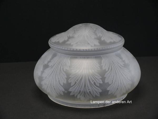 Jugendstil Lampenschirm gebraucht, Kuppel Halbkugel Glas grau satiniert und Ätzdekor, stilisiertes Eichenlaub, getreppt, Nostalgie Ersatzglas D: ca.26cm, H: ca.16cm, Glashalter Griffrand 20cm