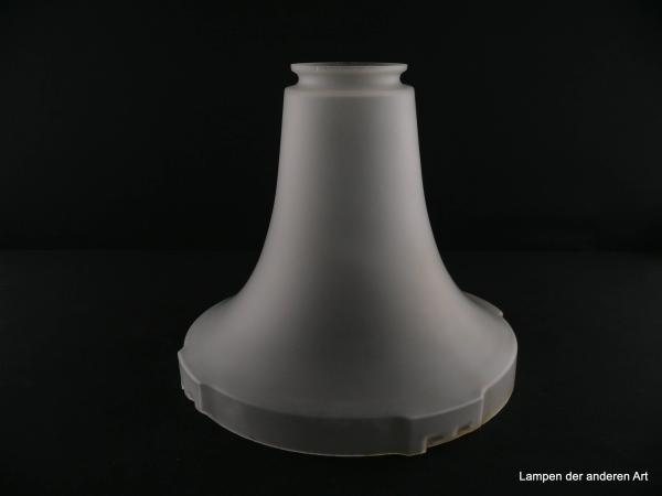 Jugendstil Lampenschirm gebraucht, Glas, ähnlich Siemens Luzette, Oberteil kegelförmig, eisglasartig satiniert, Vertiefungen am oberen Glas, in die die Noppen vom unteren Glas einrasten