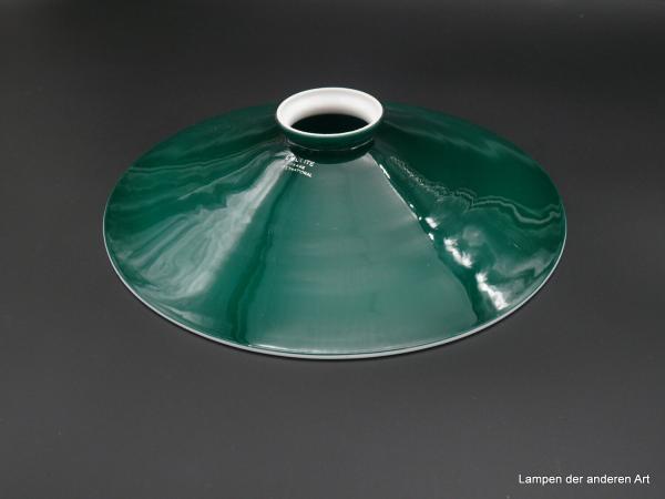 flacher Jugendstil Kegelschirm gebraucht, dunkelgrün (flaschengrün)  D=26cm, H=7cm, Griffrand 6cm, gestempelt: EMELITE Marke INTERNATIONAL