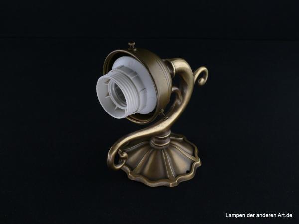 Kleine verspielte Jugendstil Wandleuchte goldbraun 1xE27/40W, Detail Fassung
