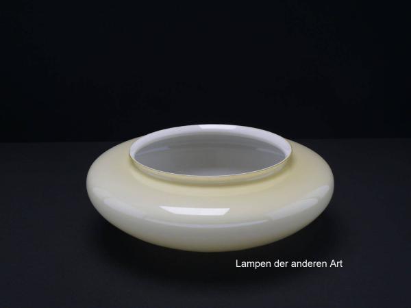 Lampenschirm gebraucht, Glas elfenbeinfarbig, geschlossener Kuppelschirm, D: ca.30cm H: ca.10cm, Ersatzglas für alte Lampen, Glashalter Griffrand 20cm, Detail Griffrand