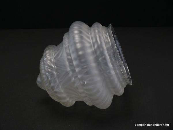 Jugendstil Lampenschirm gebraucht satiniert grau, Zapfen mit mehreren Einschnürungen, Nostalgie Ersatzglas für alte Lampen, D: ca.18cm, H: ca.17cm, Griffrand Glashalter gemessen 12,5cm, seitlich