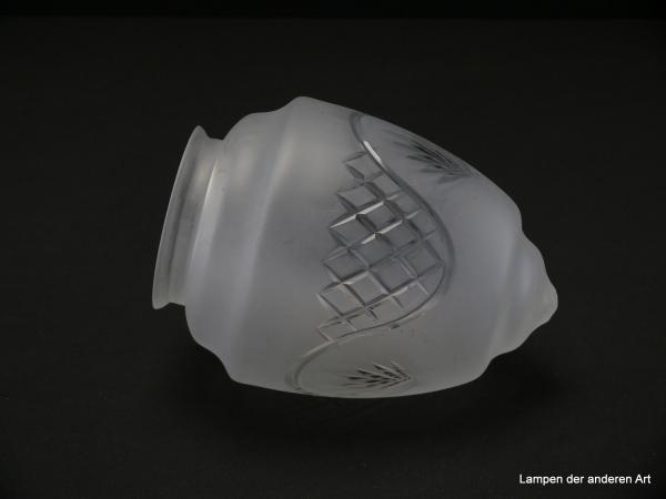 3-er Set Jugendstil Lampenschirm gebraucht, Glas satiniert, Zapfenform, umlaufender Kerbschliff als geometrische Formen und Fächer, final Sternschliff am getrepptem Schlussteil, Nostalgie Ersatzschirm, D: ca.12cm, H: ca.16cm, liegend