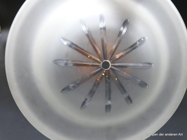Jugendstil Lampenschirm gebraucht, Kuppelglas mit Sternschliff, D: 34cm, H:15cm, Griff-Rand 34cm!!! seltener großer Schirm für Plafoniere, sehr gut erhalten, Detail Schliff und Bohrung