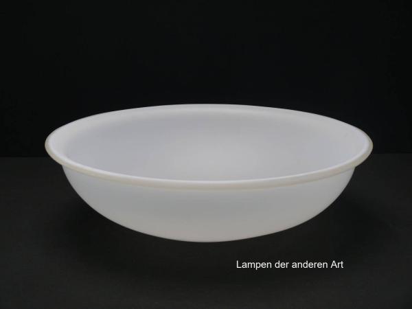 Jugendstil Lampenschirm gebraucht, flache Schüsselform, opal weiß, Nostalgieglas, Ersatzschirm für alte Lampen, zum Einlegen z.B. in Hängeleuchte oder Deckenleuchte, Auflegerand ca.1cm breit , von unten