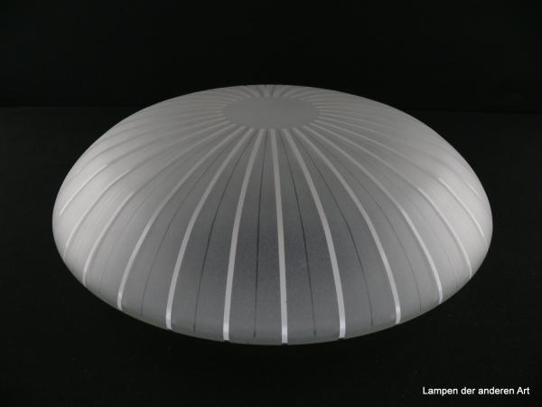 Art Deco Lampenschirm gebraucht, Glas, satiniert, kreisrunder Mittelpunkt, daran angeordnete Streifen in weiß und in Ätztechnik, Nostalgie Ersatzglas für alte Lampen D: 35cm, H: 10cm, Glashalterand Griffrand 25cm