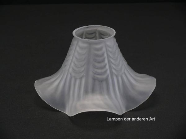 antiker Jugendstil Lampenschirm gebraucht, alter originaler Ersatzschirm, grau satiniert; ausgestellte Blütenform, Nostalgieglas D: ca.17cm, H: ca.10cm, Glashalter Griffrand 6cm