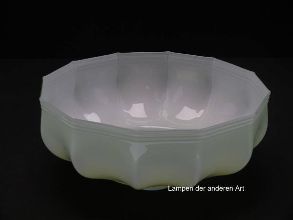 Jugendstil Lampenschirm gebraucht, Glas außen mintgrün, innen weiß, runde Form mit vertikalen Kniffen, breite getreppte Schulter, Nostalgie Ersatzschirm D: ca.25cm, H: ca.11cm, Glashalter Griffrand 6cm, von unten