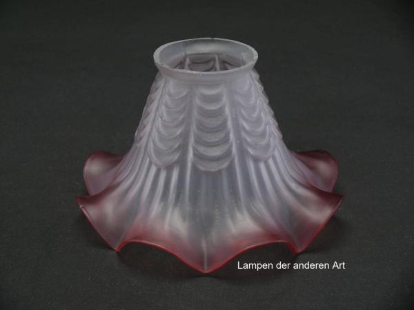 geweiteter Glaszylinder grau satiniert, oberer Wandungsteil in Volants gelegt, aufgezogener gewellter Rand in rot, Nostalgie Ersatzglas, Griffrand Ø 6cm