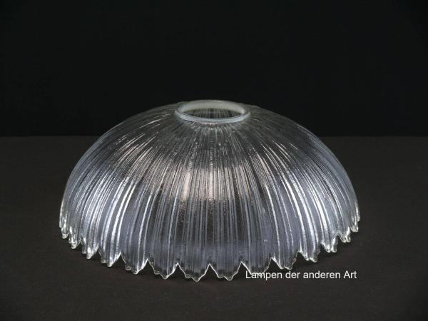 3-er Set Lampenschirm gebraucht, Klarglas, gerillte Wandung - ähnlich Holophane, spitz zulaufende Zacken am Schirmrand, Nostalgie Ersatzglas für alte Lampen, D: ca.22,5cm, H: ca.9cm, ohne Glashalter Griffrand, Loch Ø45mm; einzeln