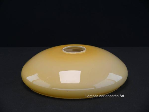 Art Deco Lampenschale gebraucht, Glas, gelb außen, weiß innen, glatte glänzende Oberfläche, antikes Ersatzglas für alte Lampen, D: ca.23cm, H: ca.7cm, ohne Glashalter Griffrand, Loch 45mm