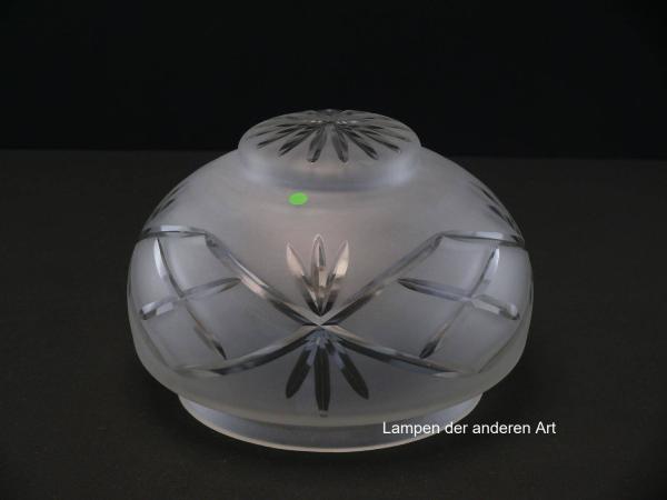 Jugendstil Lampenschirm gebraucht, antik, Glas grau satiniert, mit Schliffmotiven verzierte Oberfläche, Schüsselform mit erhöhtem Zentrum, Strahlenschliff mittig, umlaufend breites Schliffband, Griffrand ø15cm