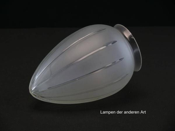 3-er Set Art Deco Lampenschirm gebraucht, zapfenförmiges Glas, satinierte Oberfläche, durch klare geschliffene Strahlen separierte Wandung, spitz zulaufend, Nostalgie Ersatzglas, D: ca.10cm, H: ca.16cm, Glashalter Griffrand Ø8cm, liegend