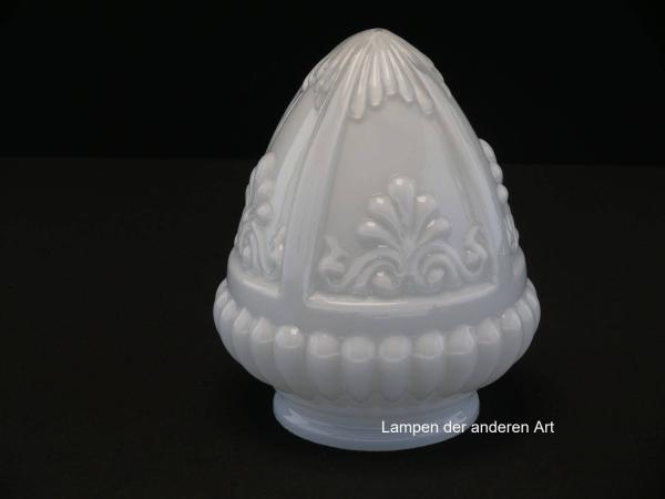 Jugendstil Lampenschirm gebraucht, Glas Zapfenform, opal glänzend, Wandung mit plastischen Ornamenten verziert, Nostalgie Ersatzglas, D: ca.12cm, H: ca.14cm, Glashalter Griffrand Ø8cm