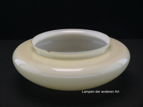 Lampenschirm gebraucht, runde Form, geschlossenes Kuppelglas, elfenbeinfarben, Nostalgie Ersatzglas, D: ca.30cm, Höhe ca.11cm, Glashalter Griffrand Ø20cm, von unten