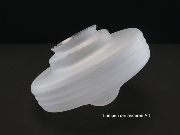 Art Deco Lampenschirm gebraucht, Glas grau satiniert, getreppte Wandung, final mit kleiner Kuppel, Ersatzglas für antike Lampen, D: ca.26cm, H: ca.14cm, Glashalter Griffrand Ø10cm, von unten, Chips am Griffrand