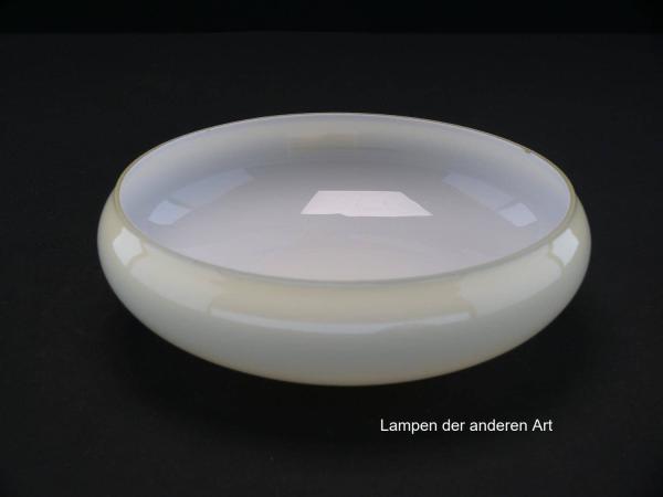 2-er Set Art Deco Lampenschale gebraucht, Glas, hellgelb außen, weiß innen, glatte glänzende Oberfläche, Nostalgie Ersatzglas, D: ca.20cm, H: ca.6,5cm, ohne Glashalter Griffrand, Loch  Ø45mm, einzeln von innen