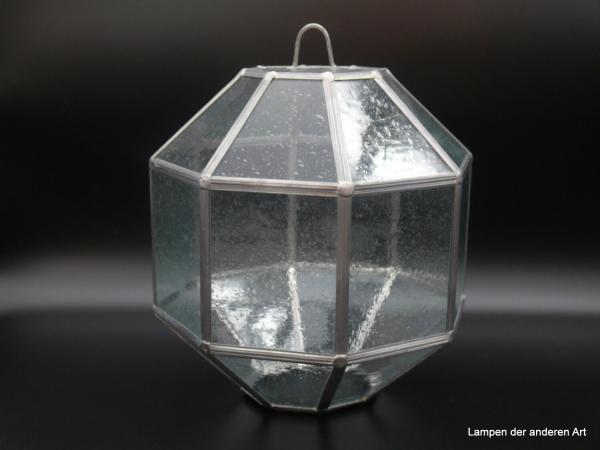 Art Deco Lampenschirm gebraucht, historisch dem Secessionsstil nachempfundene Kugel aus Rechtecken und Trapezen, bleiverglast, antikes Strukturglas matt, unten achteckige Öffnung, D: 27cm, H: 29cm, Aufhängung 1 Öse