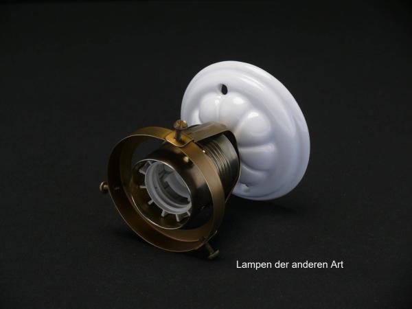 Jugendstil Deckenlampe mit Porzellanfuß Metallfassung E27/60W liegend