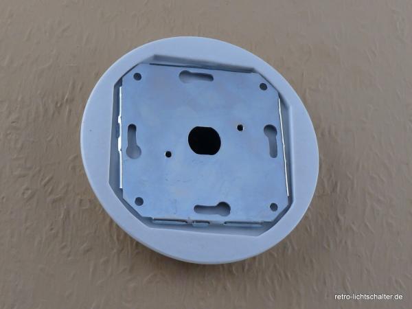 Garby Schukosteckdose Porzellan weiß im Einfachrahmen Porzellan weiß, von hinten