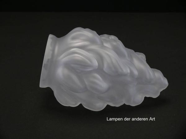 Jugendstil Lampenschirm gebraucht, Glas grau satiniert, stilisierte lodernde Flamme, zapfenförmig geformt, reliefierte Oberfläche, Nostalgie Ersatzschirm D: ca.11cm, D: ca.19cm, Glashalter Griffrand Ø 8cm, liegend