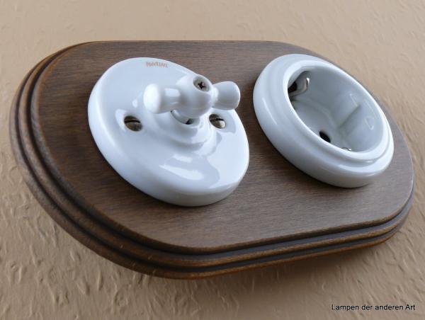 Garby Colonial 2fach Kombination, Aus-Wechsel-Porzellandrehschalter weiß,  Knebel Porzellan weiß, Steckdoseneinsatz Porzellan weiß, seitlich