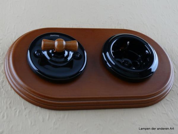 Garby Colonial 2fach Kombination Rahmen Massivholz Buche gebeizt, Aus-Wechsel-Porzellandrehschalter schwarz,  Knebel Holz Buche honigfarben, Steckdoseneinsatz Porzellan schwarz