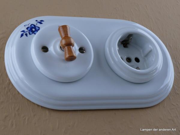 Garby Colonial 2fach Kombination, Serien-Porzellandrehschalter weiß,  Knebel Holz Buche honigfarben, Steckdoseneinsatz Porzellan weiß