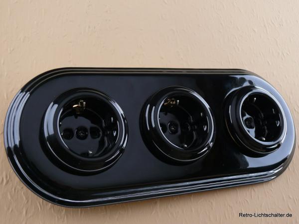 Garby Colonial 3fach Steckdose Porzellan schwarz, 3fach Rahmen Porzellan schwarz, seitlich