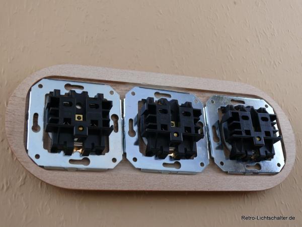 Garby Colonial 3fach Steckdose Porzellan weiß, 3fach Rahmen Holz Buche honigfarben, von hinten