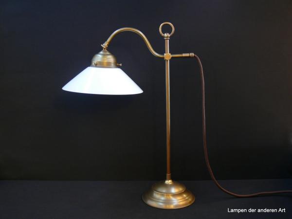 Jugendstil Kontorleuchte aus Messing goldbraun patiniert mit opal weißem Dachschirm 1xE27/40W