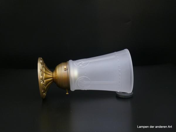 Jugendstil Deckenlampe aus hellem Messing mit typischen Art Nouveau Ornamenten Griff-Rand 6cm 1xE27/40W liegend