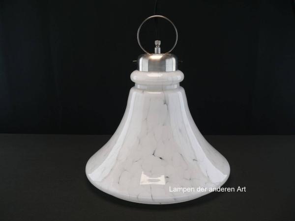 Pendelleuchte, glockenförmiger weißer Schirm, wolkenartiges Glasdesign, neu verkabelt, schwarzes Textilkabel, Originalhalterung Nickel matt, 1x E27/60W