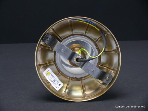 Art Deco Deckenleuchte, Glashalter Griffrand 8cm, Messingfuß Dekor geprägt, Glasschirm satiniert, gestuft, genarbt, original Messingfassung 1xE27/40W, Detail Anschlussraum