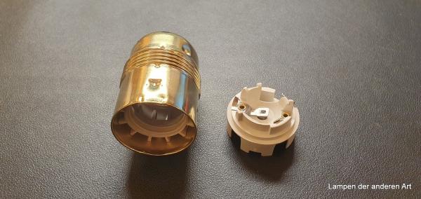 Messingfassung plättiert roh E27 liegend